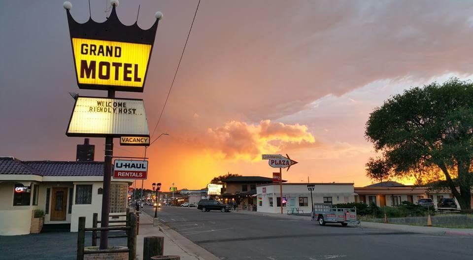 Grand Motel วิลเลียมส์ ภายนอก รูปภาพ